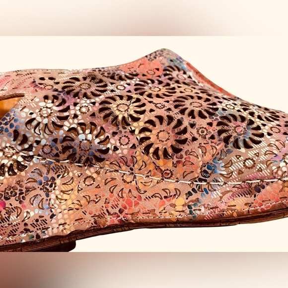 BONAVI Genuine Leather Lace Cutout Slingback Wedge Open Toe Sandals - Picture 2 of 10